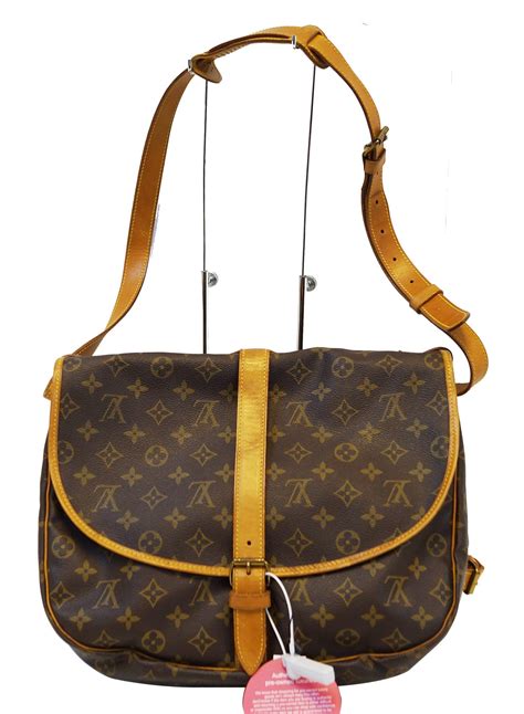 Louis Vuitton Monogram Saumur 35 .